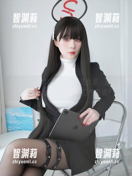 白银81 打开白银81的2022年会员合集,图包里藏的是什么?让我先喘口气再说!