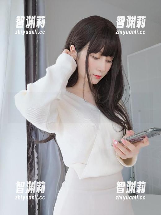 白银81 定制的连体衣:白银81写真里的美和喜剧,不得不看!