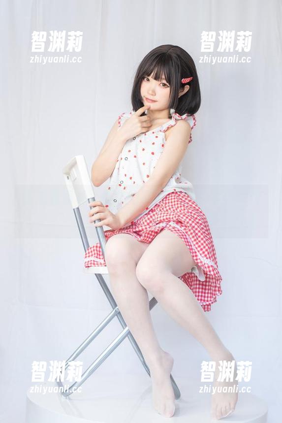 神沢永莉 快来看看神沢永莉的写真:这奶牛可不仅仅是‘耕耘’!