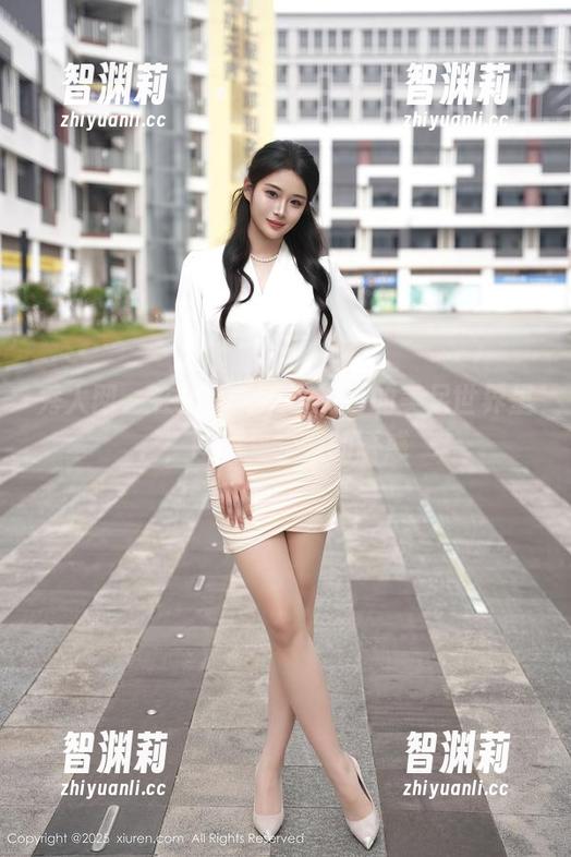 秀人网-Angela小热巴 秀人网 - 在Angela小热巴的美足世界里,图片是永恒的诱惑