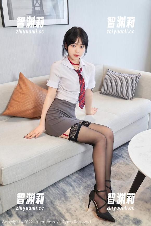秀人网-Elise谭晓彤 秀人网 - 高清黑丝,Elise谭晓彤化身女神:一套图见证她的魅力