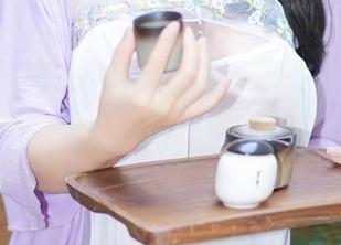 秀人网 – 唐宁宁的白衬衫私房美图，似梦如幻，氤氲在光影间