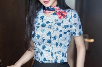 秀人网 – 奈奈Fox的旗袍秀：原图+套图，承包你一天的眼福和微妙的小悸动！