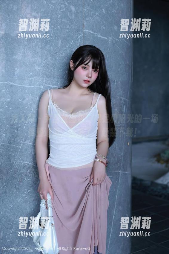 秀人网-尹甜甜 秀人网 - 尹甜甜图包,裸足和阳光的一场美丽邂逅,别等了,赶紧下载!