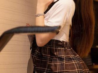 秀人网 – 木子nana短裤写真：在梦境中与阳光共舞的合集