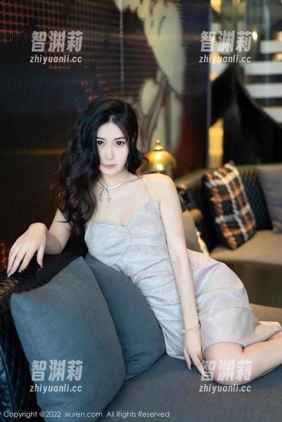 秀人网-甜佳佳 秀人网 - 与甜佳佳一起领略长腿:全套原图,氛围太迷人了!