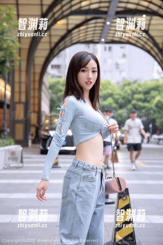 秀人网-程程程 秀人网 - 美脚的无限可能:程程程的绝美照片合集!