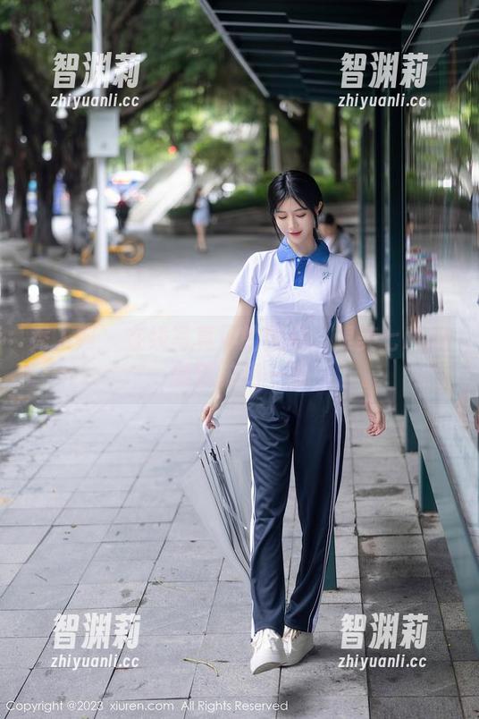 秀人网-美七Mia 秀人网 - 在线写真界的黑马:跟美七Mia的旅拍走一波