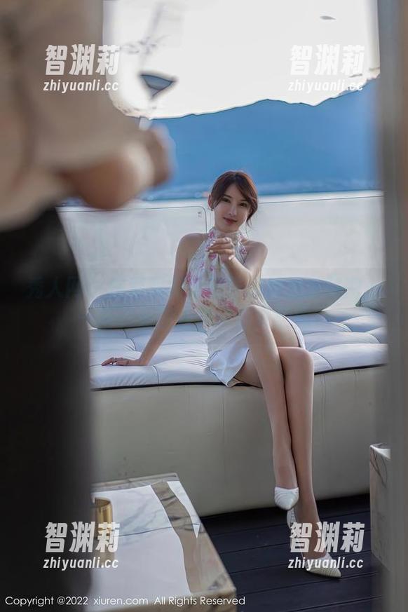 秀人网-萝莉悠悠酱 秀人网 - 探索萝莉悠悠酱的裤里丝秘密——精彩套图合集等你来翻阅!