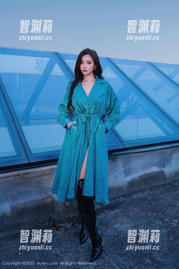 秀人网-阿汁 秀人网 - 牛仔裤与阿汁的完美邂逅,看看这些写真,简直像神仙打架!
