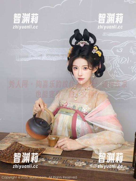 秀人网-陶喜乐 秀人网 - 陶喜乐豹纹作品曝光:如何在家也能变身‘豹’女神!