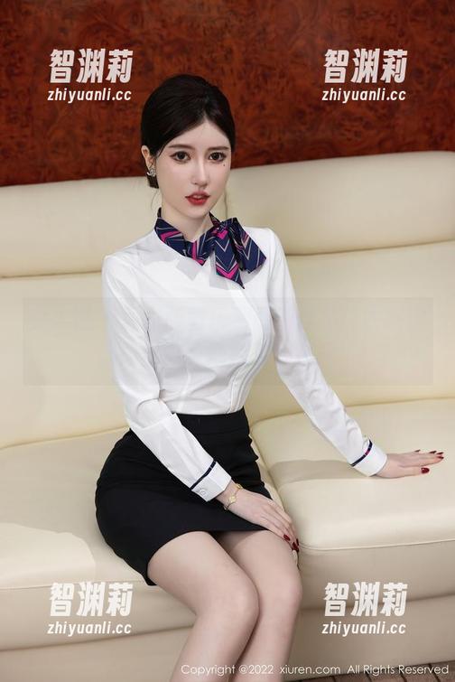 秀人网-黄乐然 秀人网 - 居家版黄乐然最新作品:衣服穿着像出门,心态其实在家!