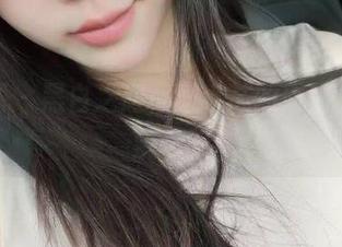 微密圈 – 黑白之间，童小芯的原图全集探索之旅