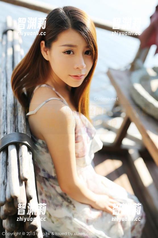 美媛馆-于大小姐 美媛馆 - 于大小姐的黑丝图册——不只是图像,更是触感的延伸