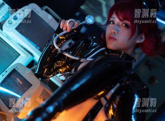 芊川一笑MNK 高清写真,芊川一笑MNK的学妹气息,仿佛能听见她的笑声。