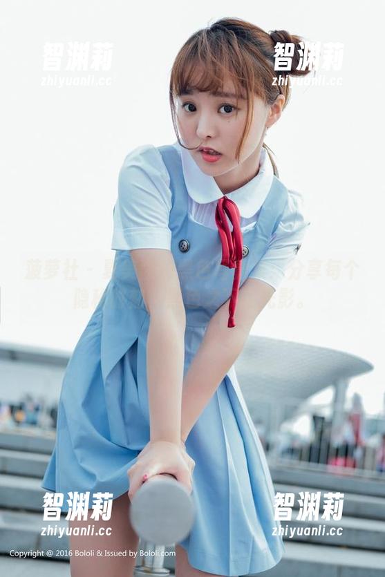 菠萝社 - 夏美酱的黑色写真集：分享每个隐秘时刻，黑色之下的光影。