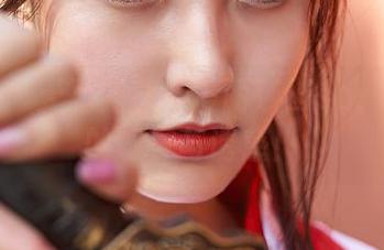 蜜桃社 – 无圣光厨娘爱丽莎Lisa：写真里的调皮与诱惑！