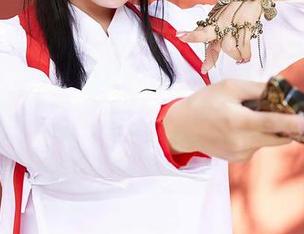 蜜桃社 – 拿下泳衣界的“最佳表现奖”，韩贝贝的写真图册让你学会如何“放飞自我”！