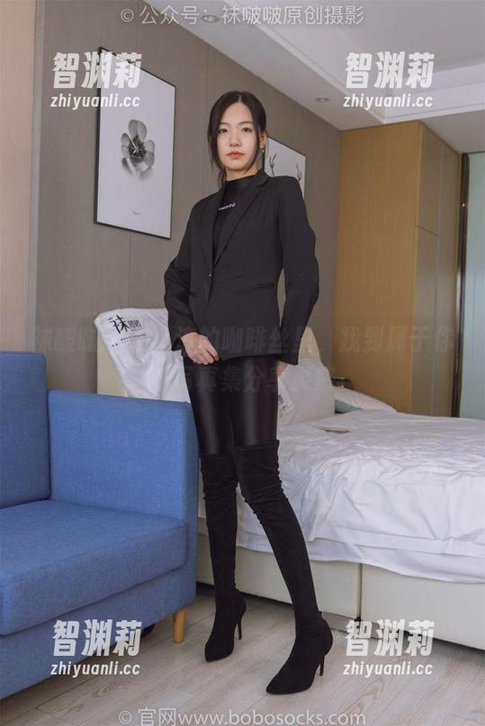 袜啵啵-小淳 袜啵啵 - 在小淳的咖啡丝里,找到属于你的写真集分享灵感