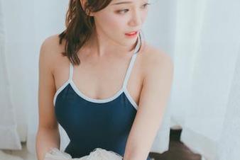 轰趴猫 – 女友温心怡的无圣光合集：真实与梦幻的边缘