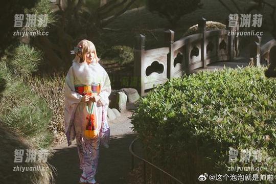 这个泡泡就是逊啦 这个泡泡就是逊啦的美脚:高清套图,关注后也许会拥有‘腿’的一种启蒙
