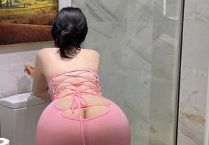 微密圈 – 这本图册有点邪：迷人的五姨太的修女主题写真