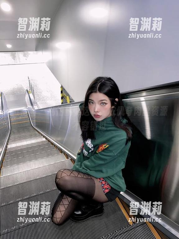 陈佩奇 微密圈 - 私拍就要这样,陈佩奇肉丝资源不容错过